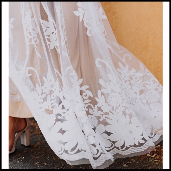 💥AS WORN ON ‘The Bachelor!’💥 - Picture 6 of 6